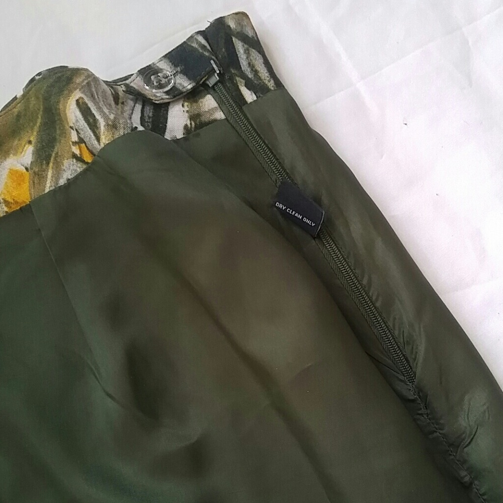 Skirt - Picture 6 of 6